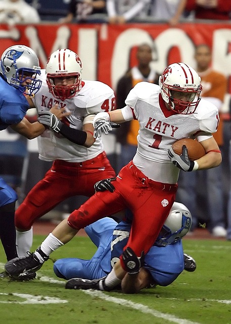 评论员和年 评论员和年